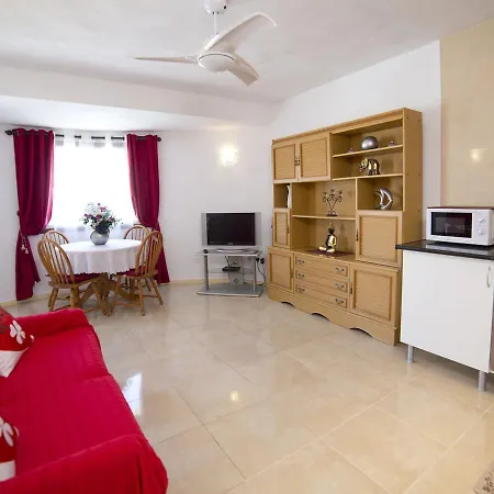 Apartment Athena *